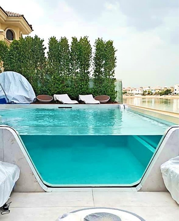 Acrylic Pool Walls (10)