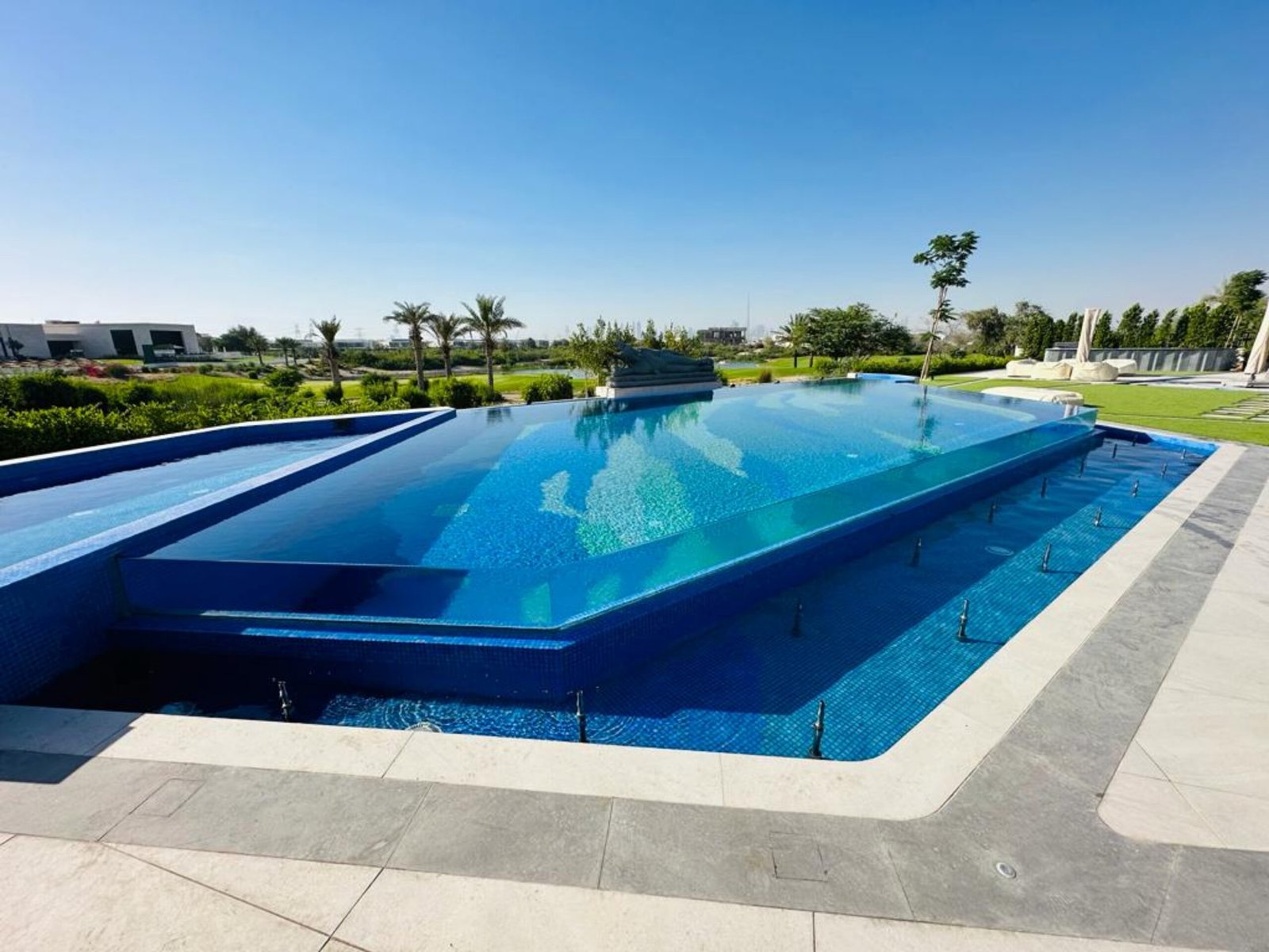Structural Acrylic Pool Systems